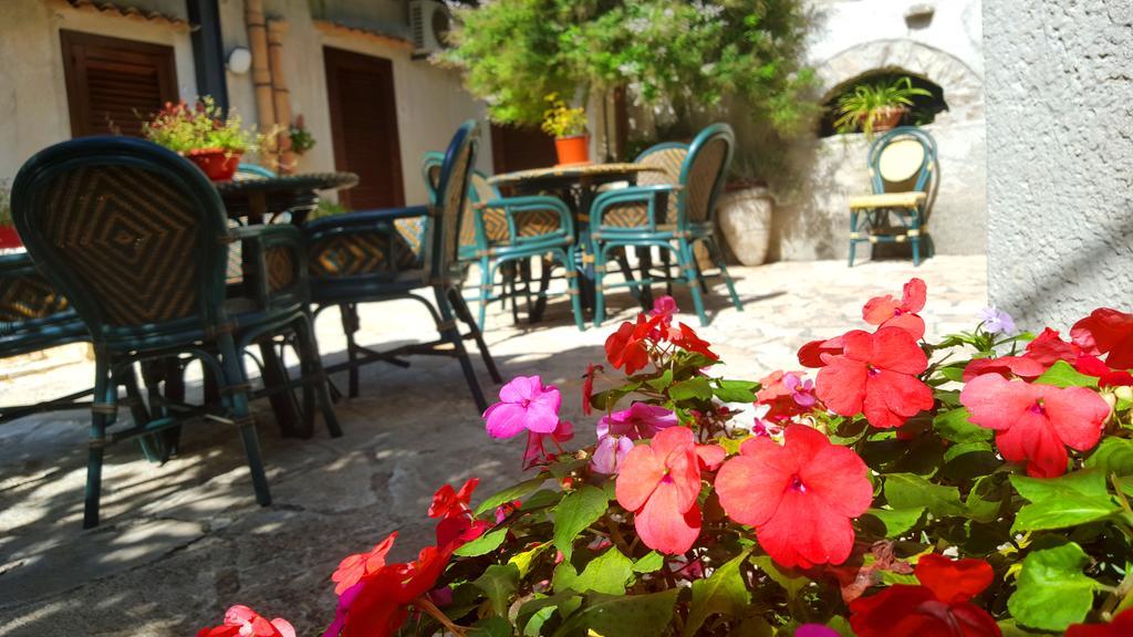 Camere Di Ulisse Erice Εξωτερικό φωτογραφία